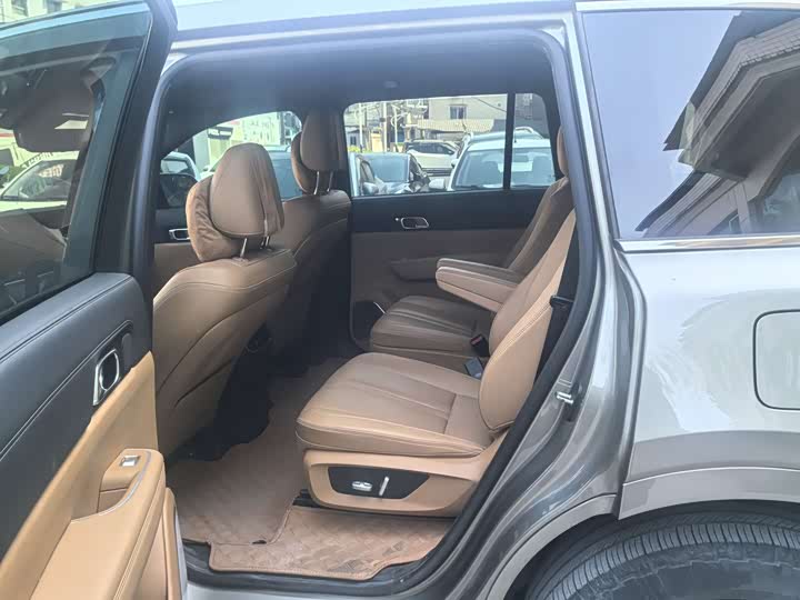 Фото 8 - LiXiang One