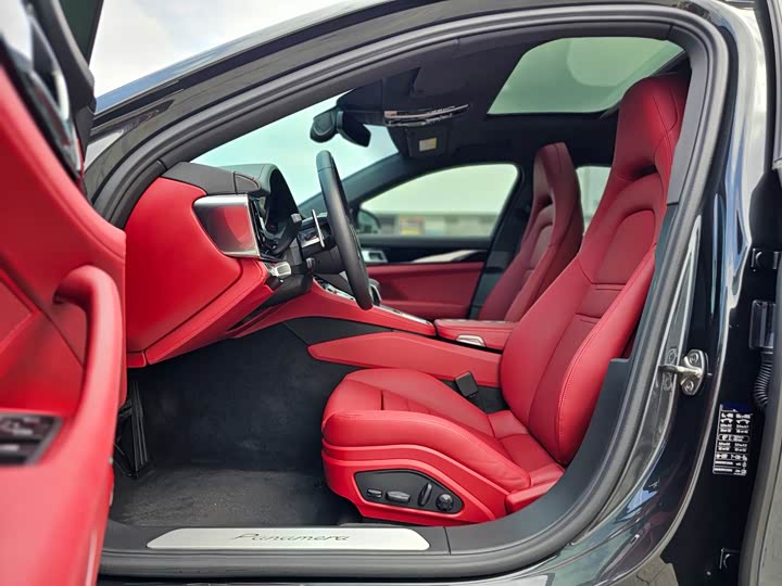 Фото 7 - Porsche Panamera