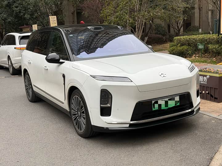 Фото 3 - Nio ES8