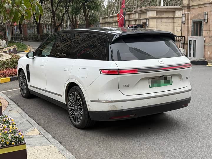 Фото 6 - Nio ES8