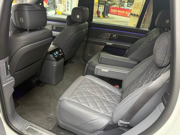 Фото 7 - Nio ES8