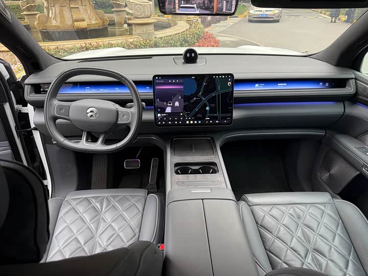 Фото 9 - Nio ES8