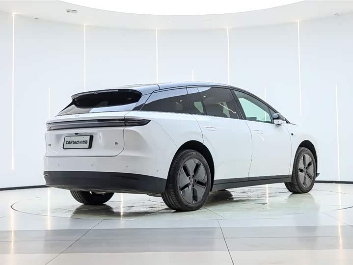 Фото 5 - LiXiang i6