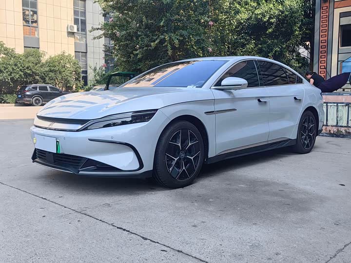 Фото 1 - BYD Han