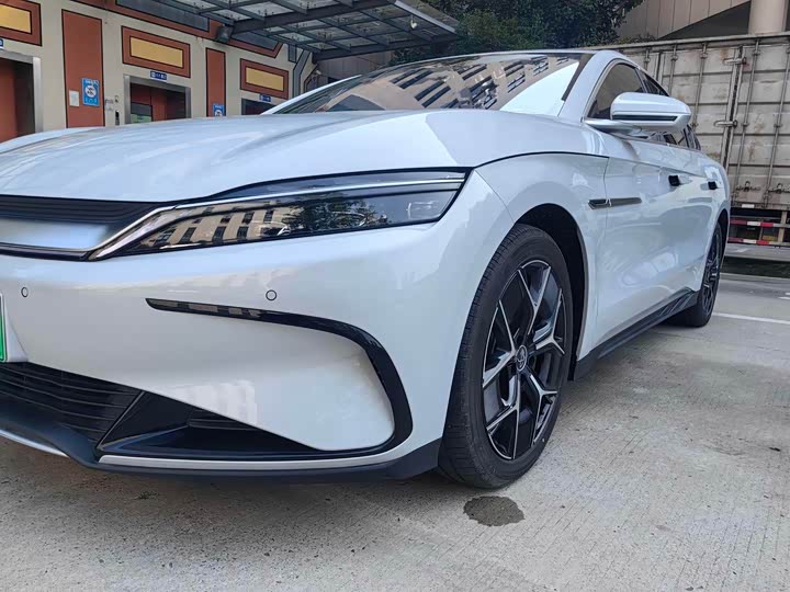 Фото 4 - BYD Han