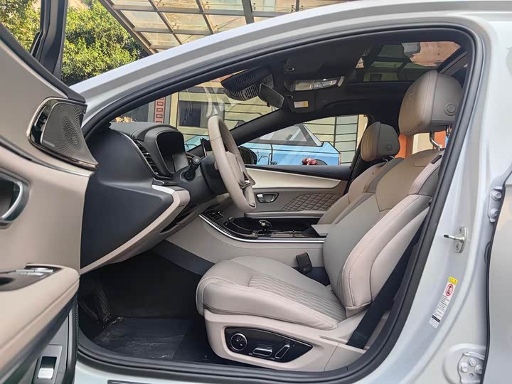 Фото 5 - BYD Han