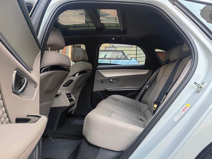 Фото 6 - BYD Han