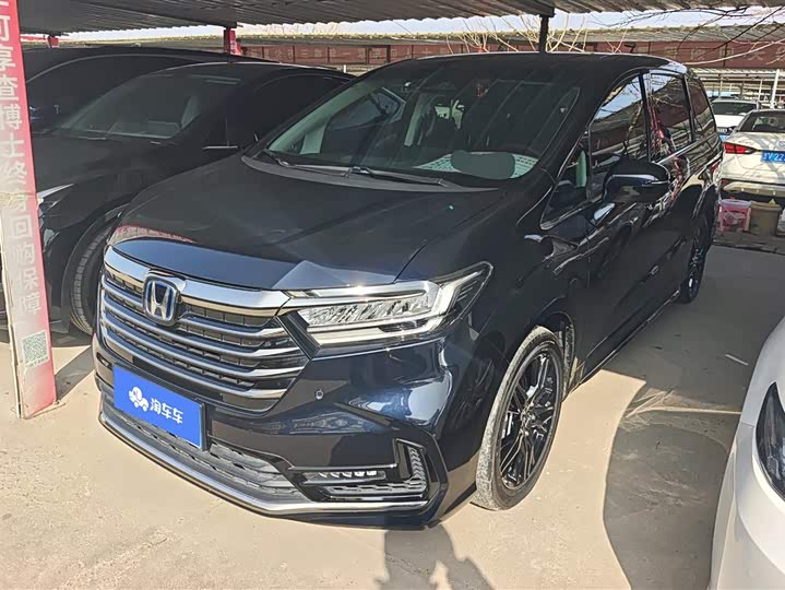 Фото 1 - Honda Odyssey