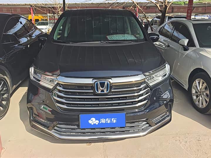 Фото 2 - Honda Odyssey