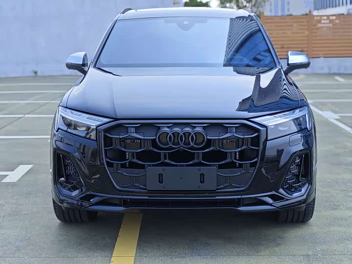Фото 2 - Audi SQ7