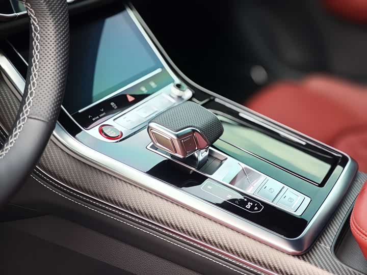 Фото 21 - Audi SQ7