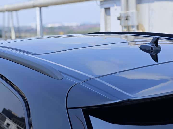 Фото 31 - Audi SQ7