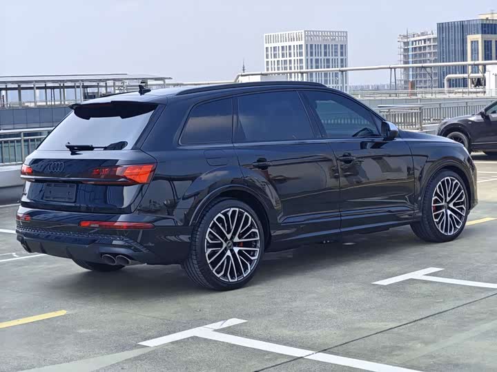 Фото 5 - Audi SQ7