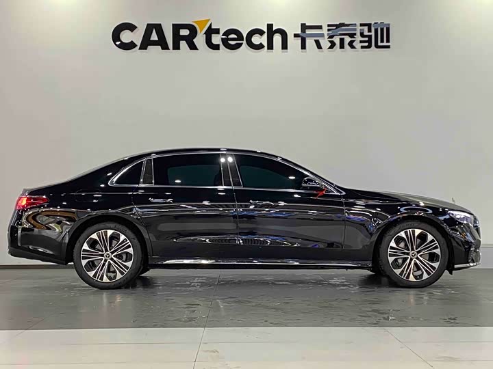 Photo 4 - Mercedes-Benz E-Class