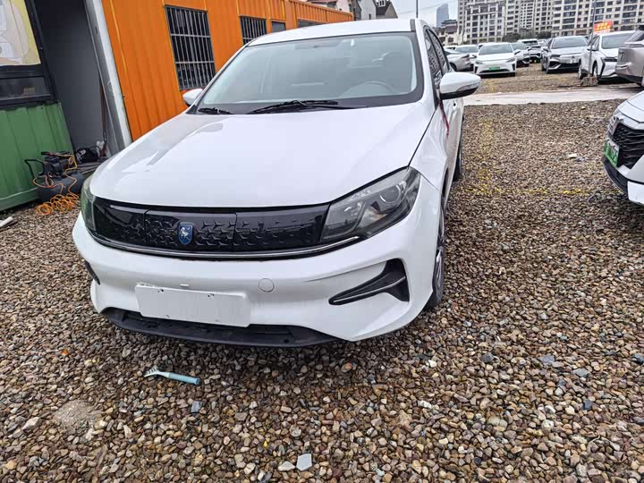 Фото 1 - Dongfeng Forthing S60 EV