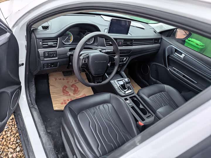 Фото 6 - Dongfeng Forthing S60 EV