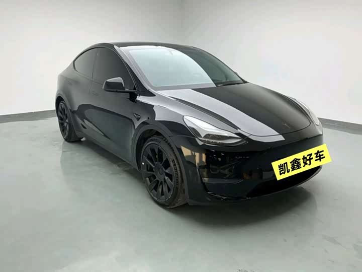 Фото 3 - Tesla Model Y