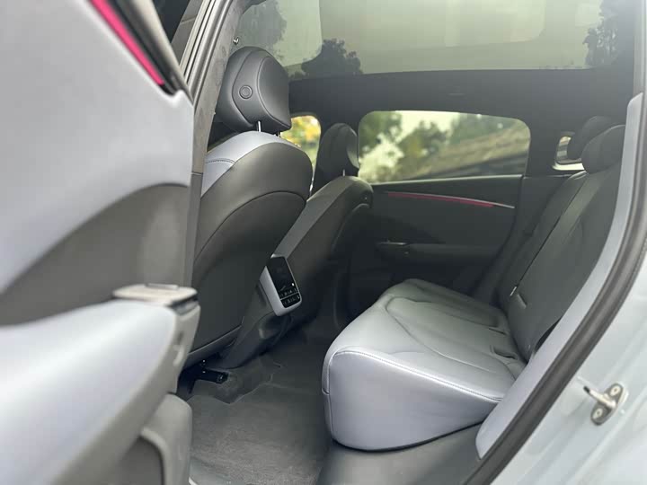 Фото 9 - XPeng G7