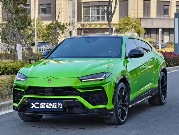 Фото 1 - Lamborghini Urus