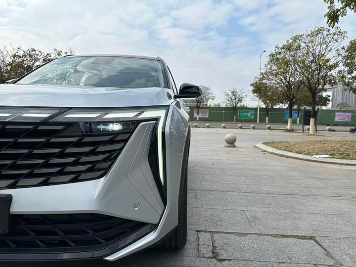 Photo 8 - Geely Atlas L