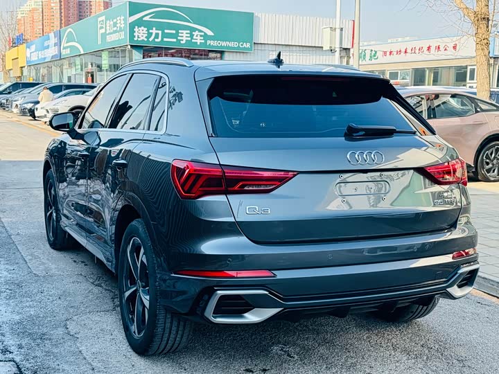 Фото 7 - Audi Q3