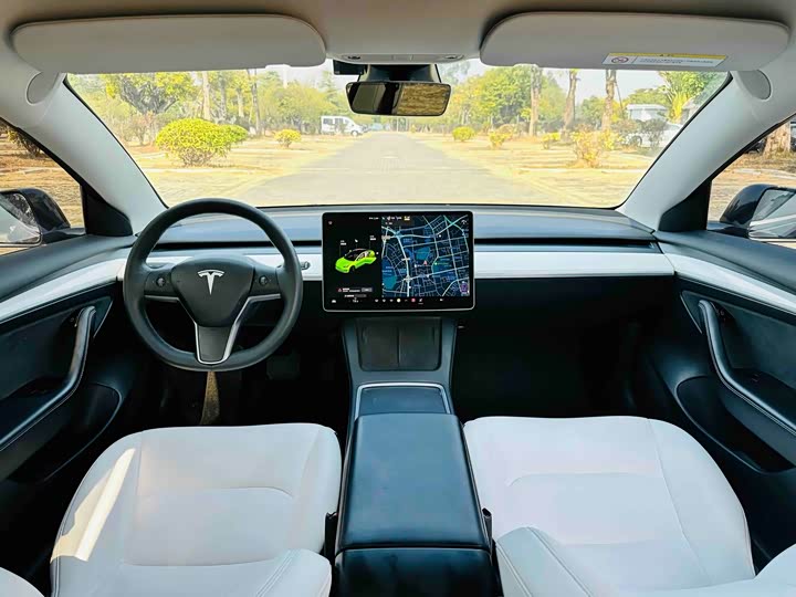 Фото 7 - Tesla Model 3