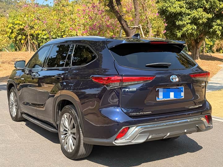 Фото 6 - Toyota Highlander