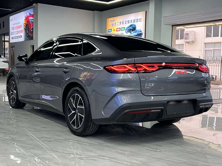 Фото 6 - BYD Qin L