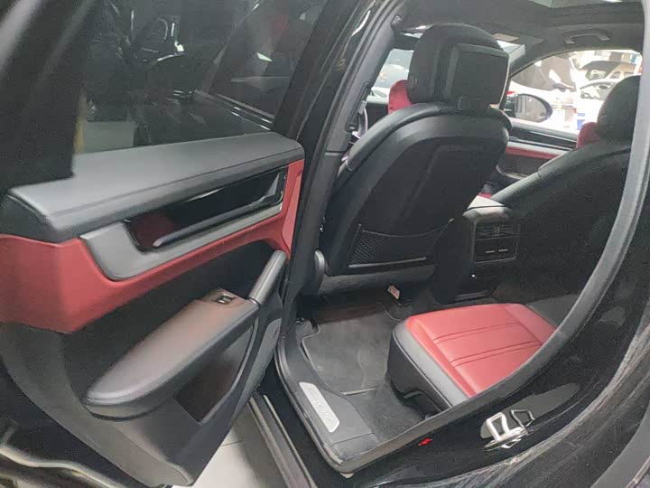 Фото 5 - Porsche Cayenne