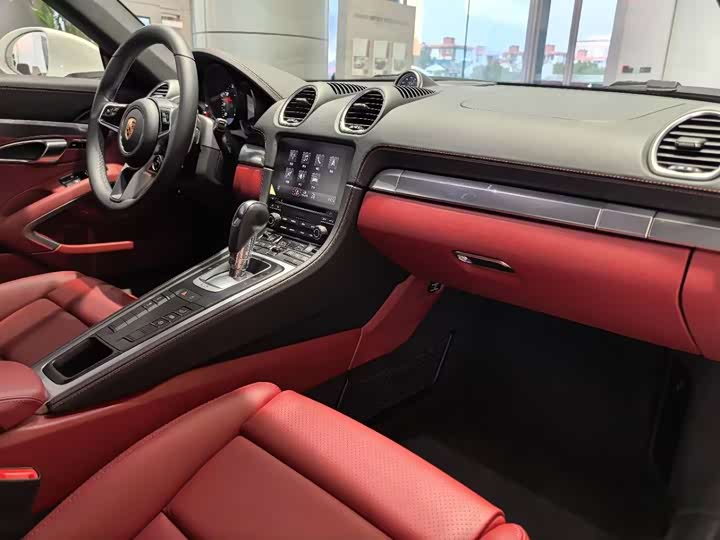 Фото 3 - Porsche 718