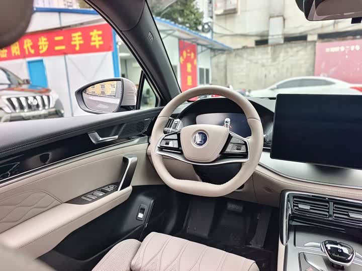 Фото 7 - BYD Tang Hybrid/EV