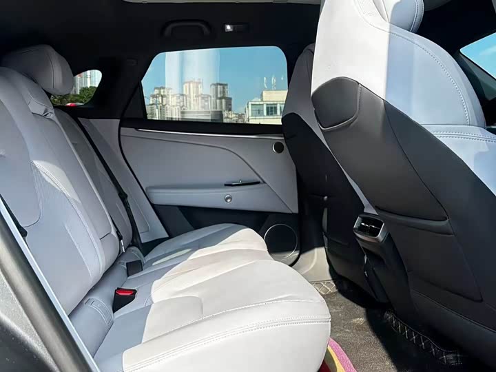 Фото 6 - BAIC Arcfox Alpha T5