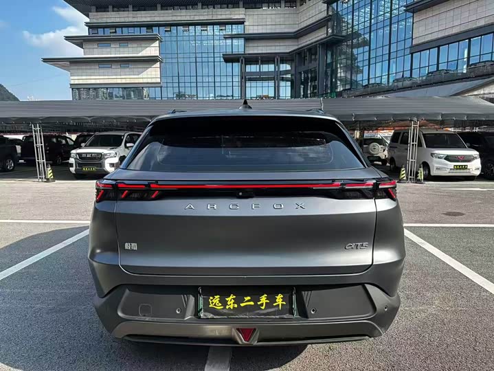 Фото 8 - BAIC Arcfox Alpha T5