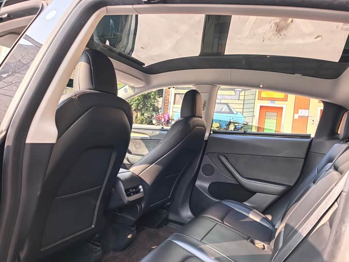 Фото 8 - Tesla Model Y