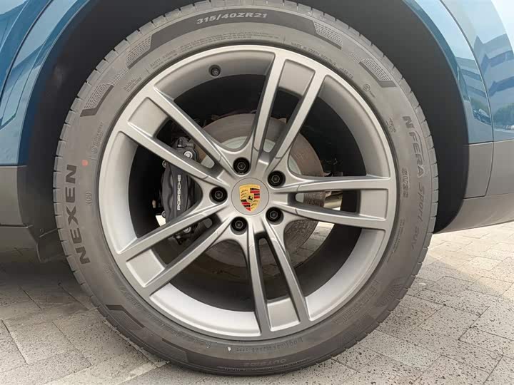 Фото 9 - Porsche Cayenne