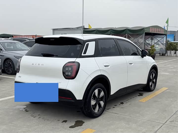 Фото 4 - GAC Aion UT