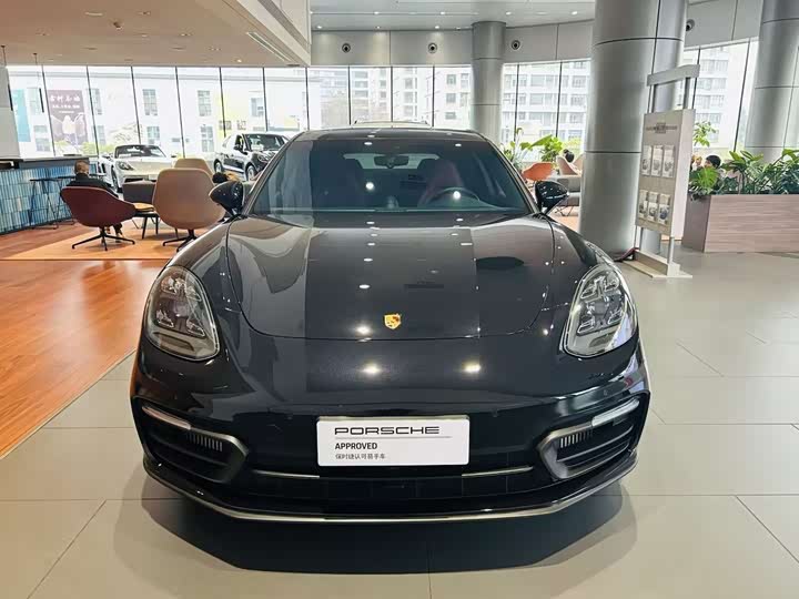 Фото 1 - Porsche Panamera