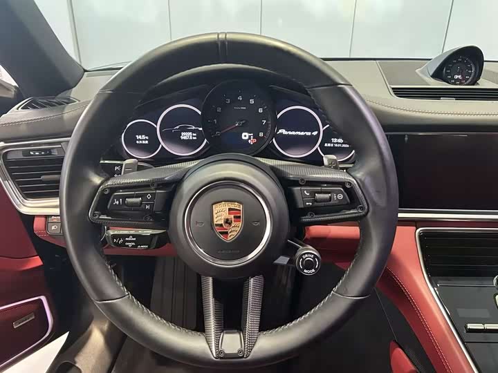 Фото 9 - Porsche Panamera