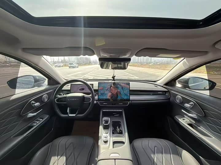 Фото 7 - Chery Arrizo 8