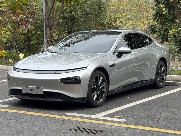 Фото 1 - XPeng P7