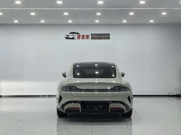 Фото 8 - Xiaomi SU7