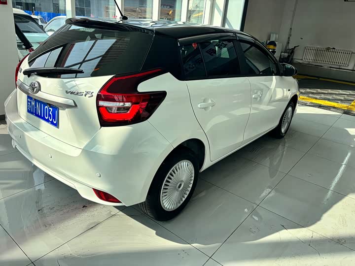 Фото 5 - Toyota Vios FS