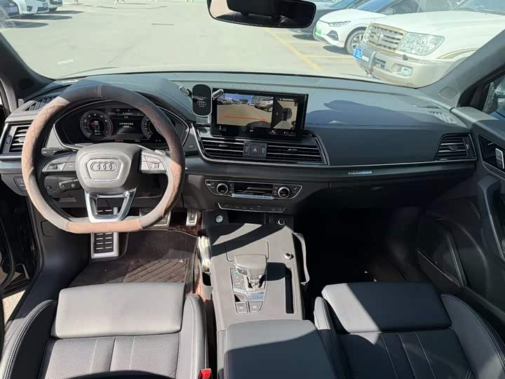 Фото 3 - Audi Q5L