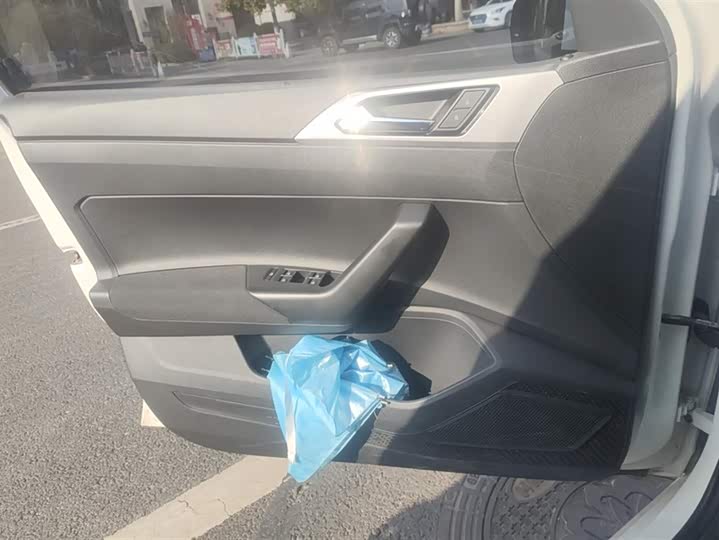 Фото 7 - Volkswagen Polo