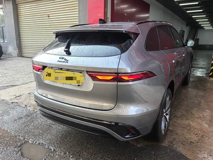 Photo 2 - Jaguar F-Pace