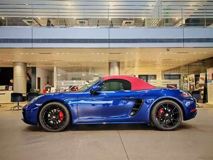 Фото 4 - Porsche 718