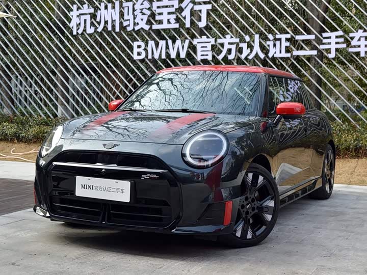 Фото 1 - Mini Cooper JCW