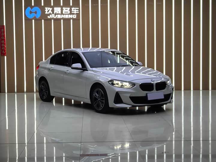 Фото 3 - BMW 1 Series