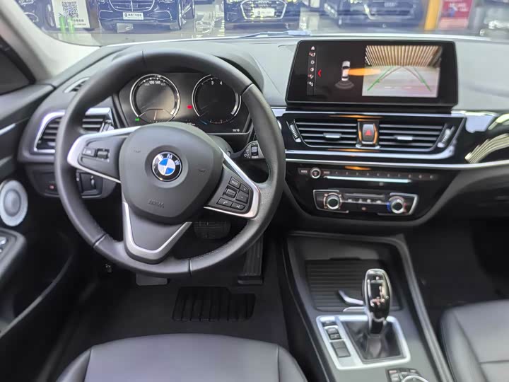 Фото 7 - BMW 1 Series