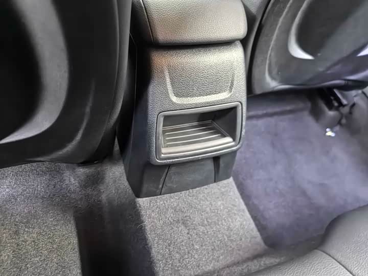 Фото 8 - BMW 1 Series